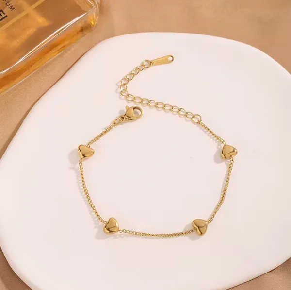 Golden_Stainless_Steel_And_Hypoallergenic_Coating_Bracelet_For_Women